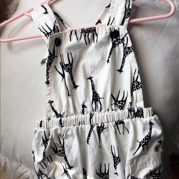 old navy giraffe onesie